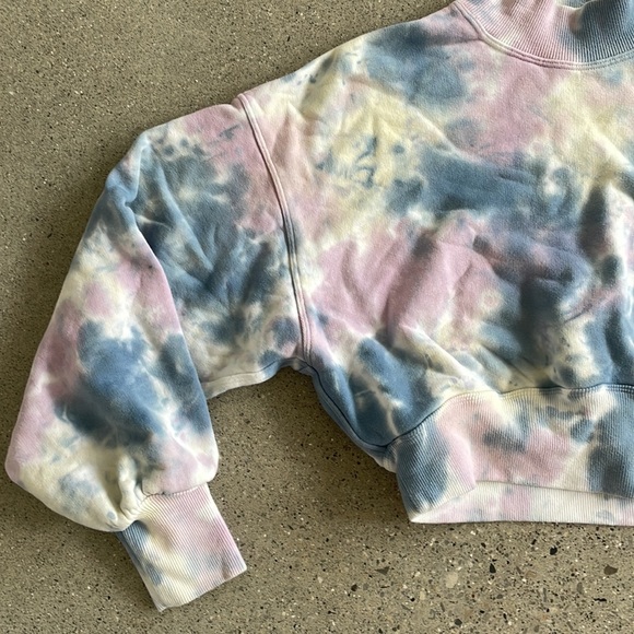 Spiritual gangster crop sweatshirt size small - Picture 2 of 3